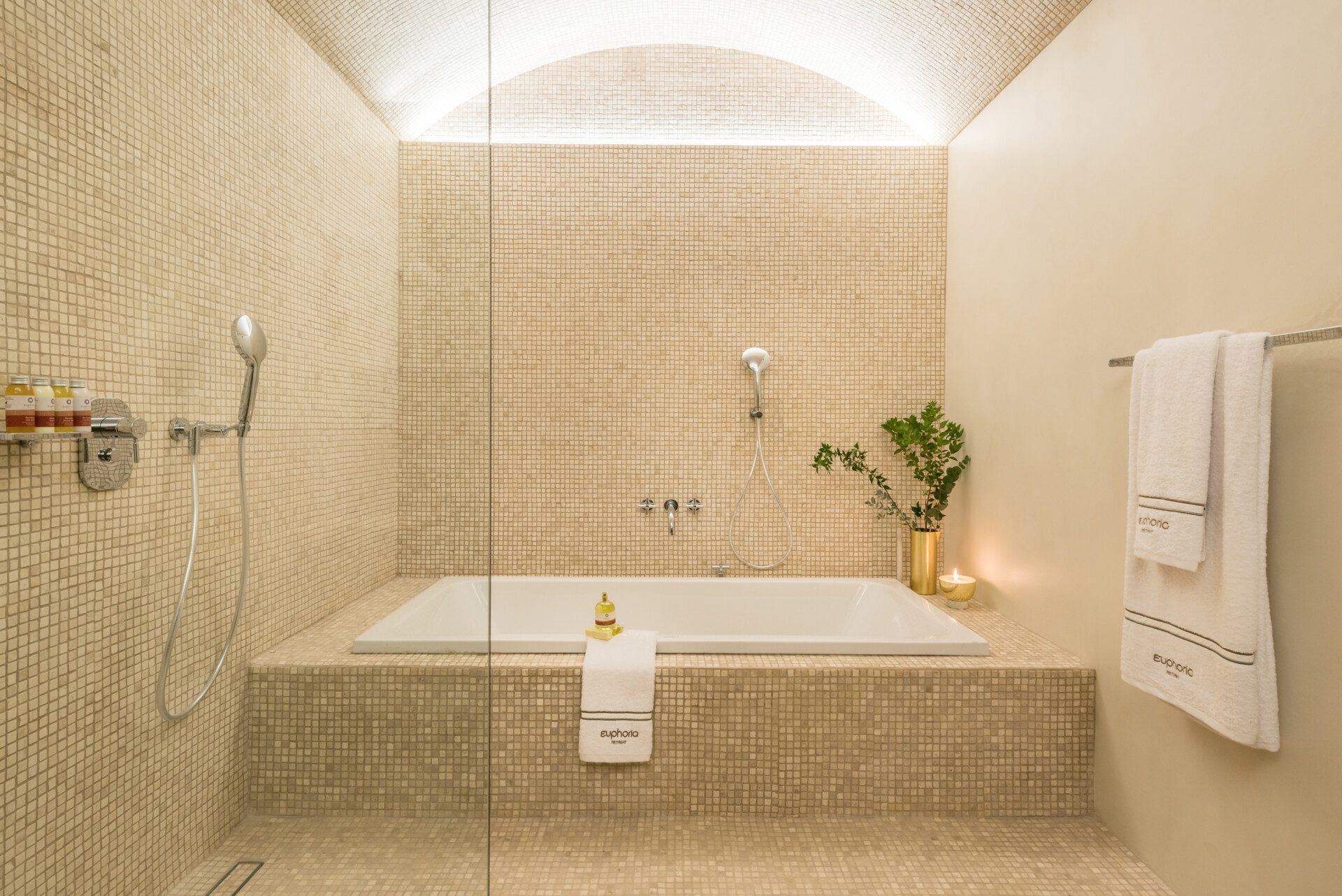 Euphoria Retreat, Greece